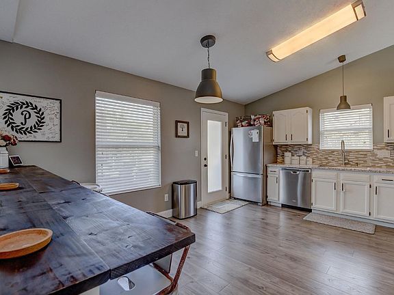 3rd image of 317 Timber Hill Dr