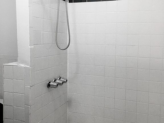 4th image of 614 W 138th St APT 7