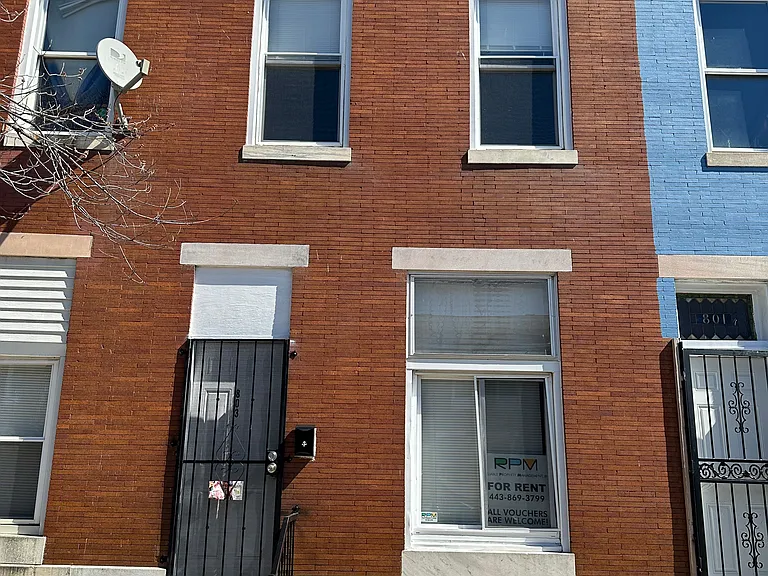803 N Lakewood Ave — Photo 1