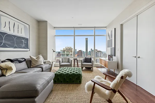 Rented by Compass | media 19