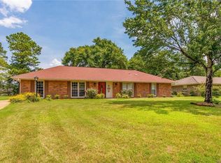 210 Seminole Dr, Montgomery, AL 36117