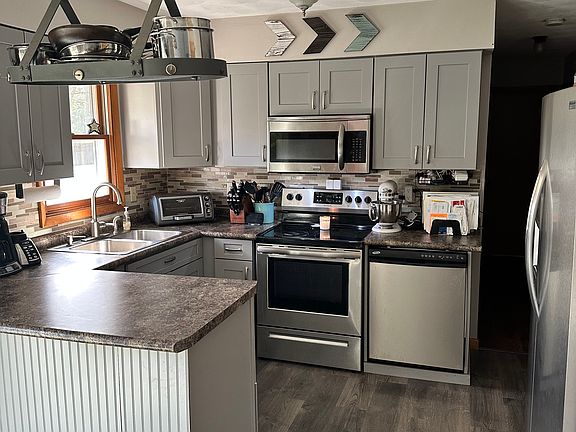 4th image of 32673 Bertrand St