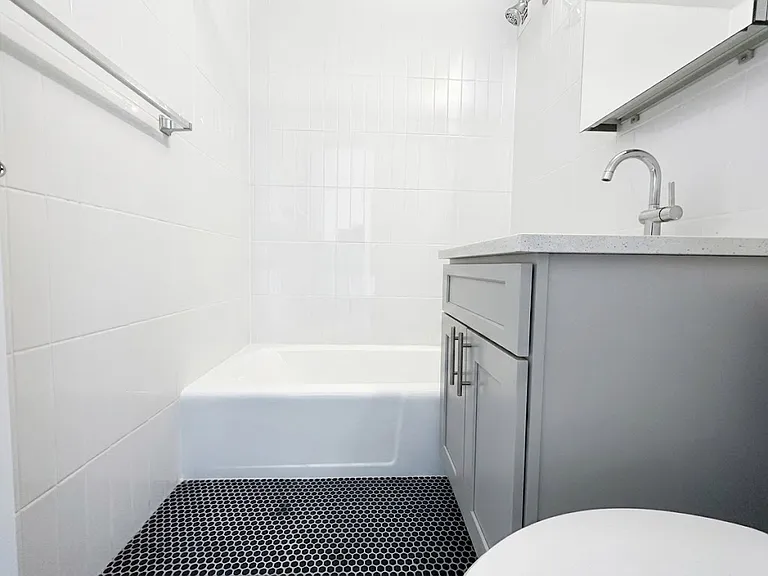 175 W 87th St #14F — Photo 12