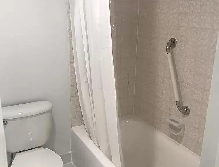 6039 Collins Ave #516 — Photo 19