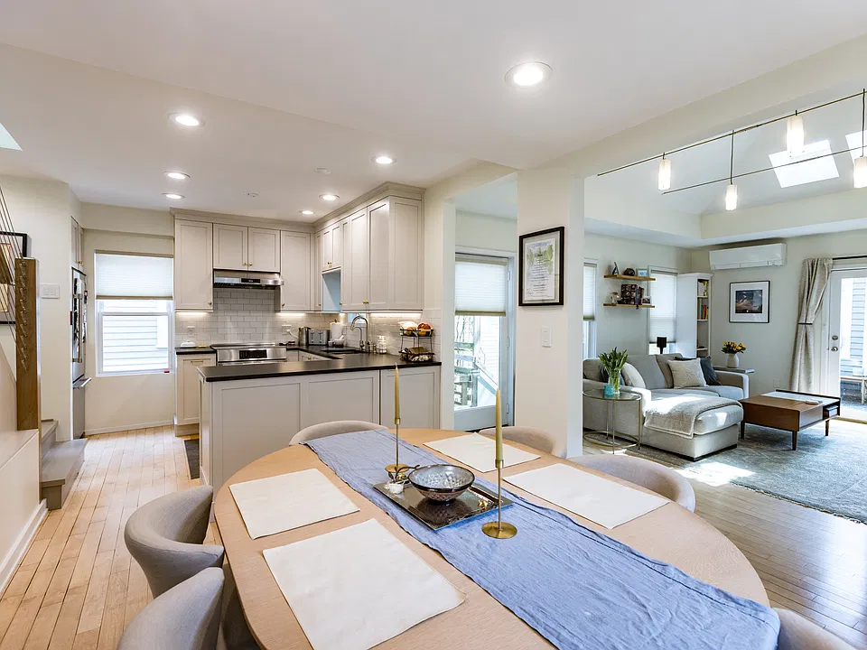 314 Beacon St #4