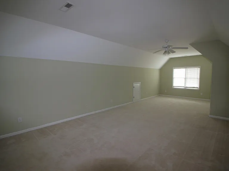 304 Peachtree Point Ct — Photo 22