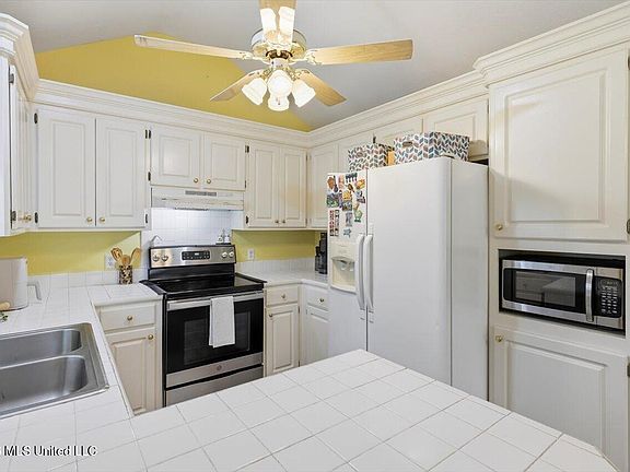 5th image of 3079 Willow Dr