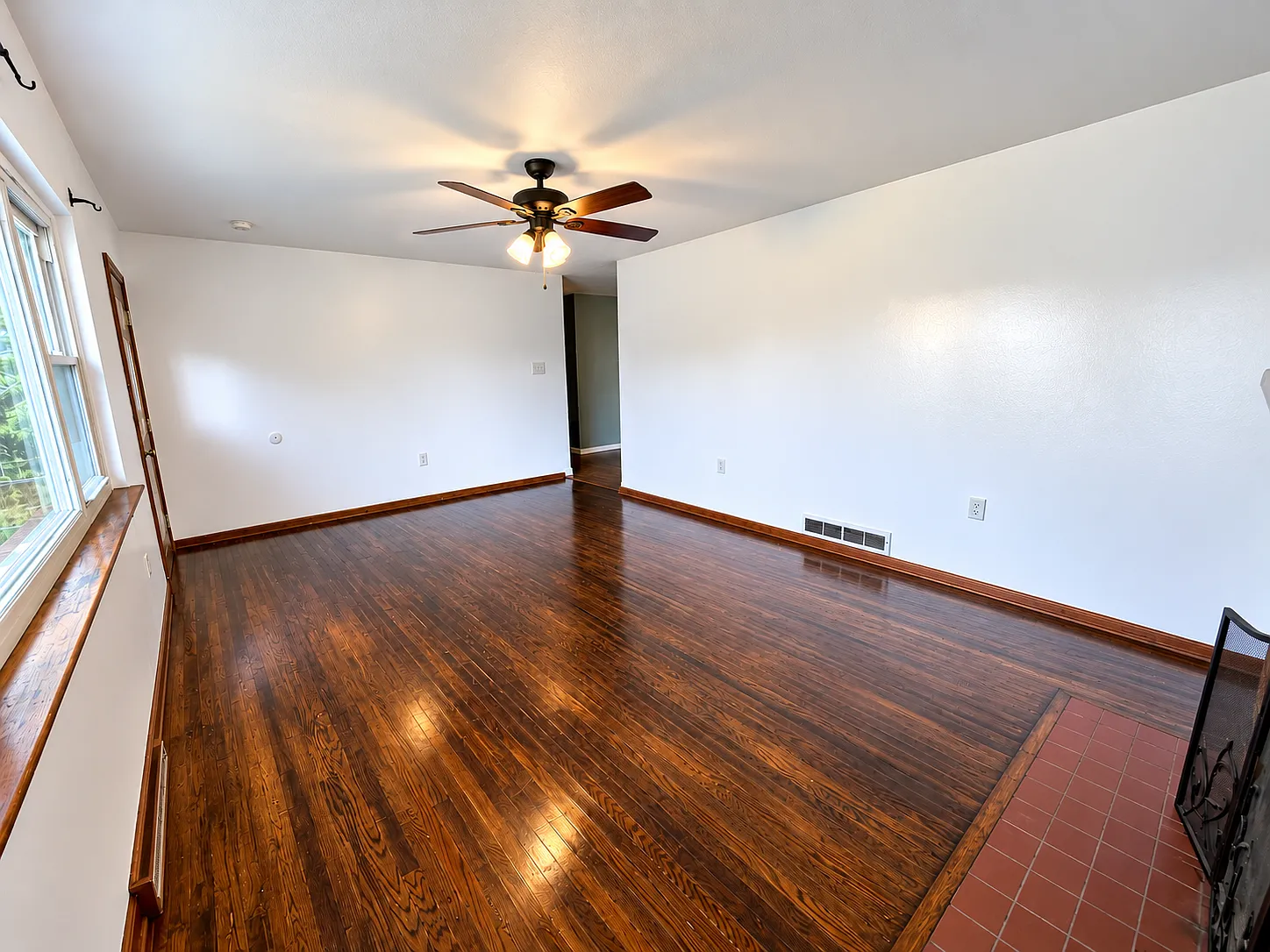 117 Edward Road — Photo 3