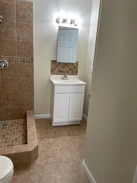 Studio, 500 sqft, $1,350 — Photo 3