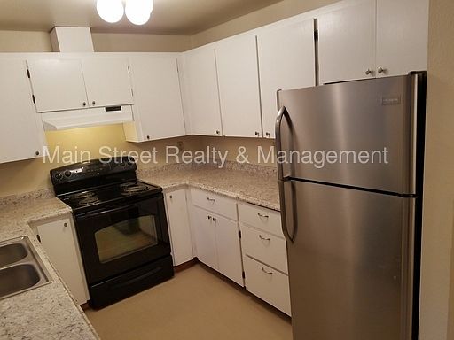 4th image of 9915 To 9917 148th Street Ct E