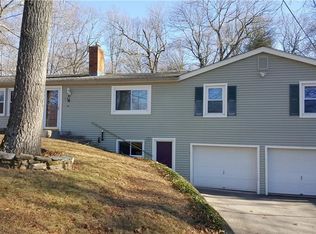 273 Deepwood Dr, Lebanon, CT 06249