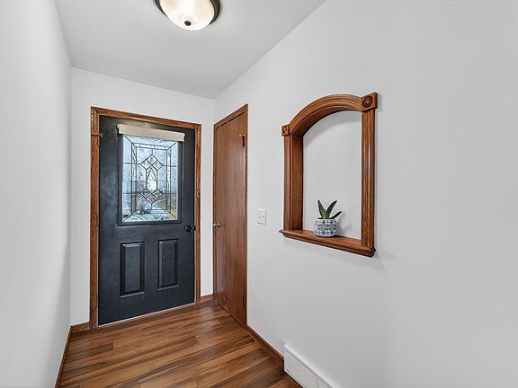 4th image of 106 Dougherty Court
