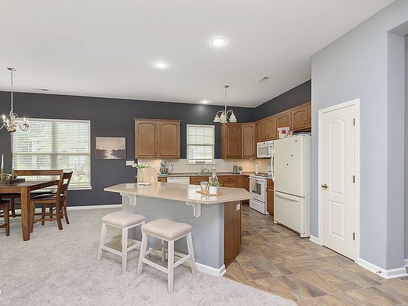 2nd image of 17212 McKenna Way