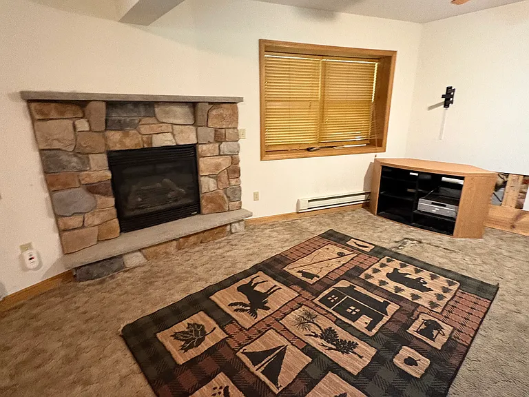 23 Tennyson Cir — Photo 13