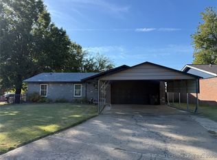 1725 W Union Pl, Collinsville, OK 74021