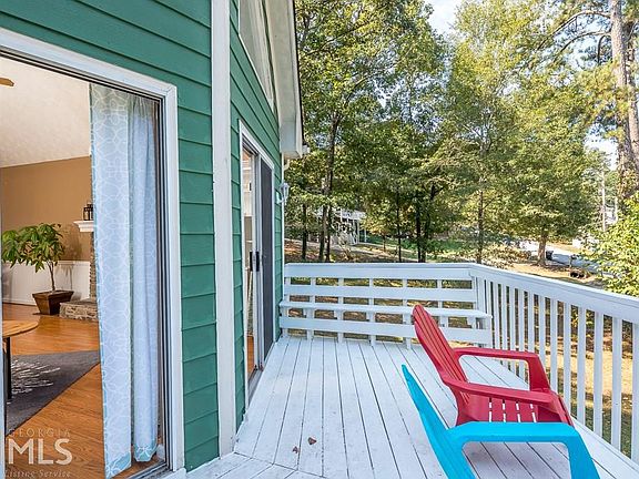 5th image of 8585 Lake Dr