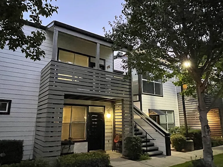 Montage Apartments — Photo 9