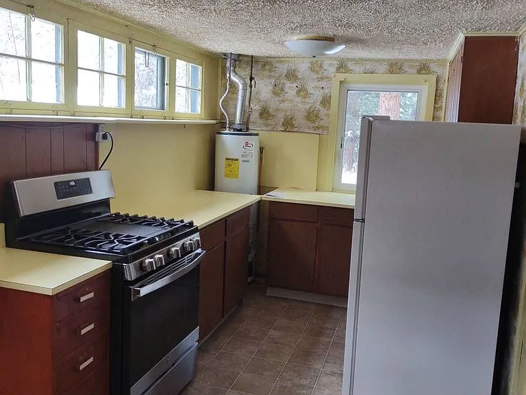 11380 Belvidere Ave — Photo 6