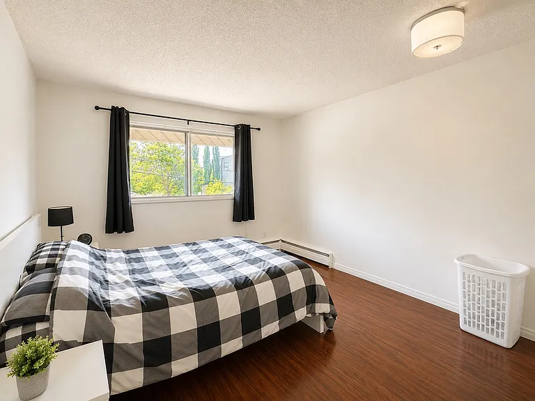 1513 26th Ave SW #108 — Photo 8