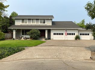 6566 E St, Springfield, OR 97478