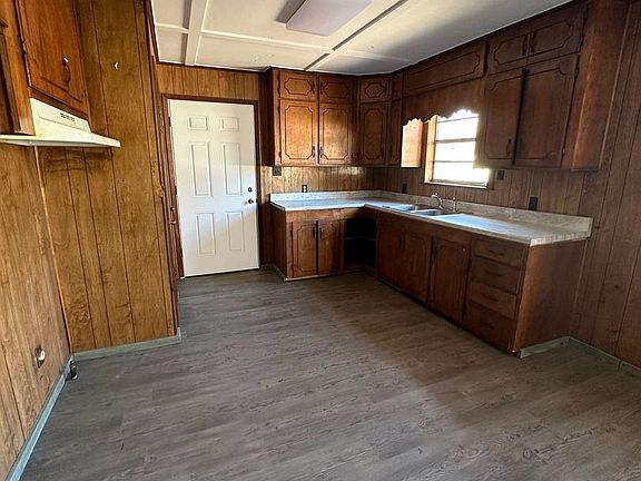 3rd image of 2547 Trichel St