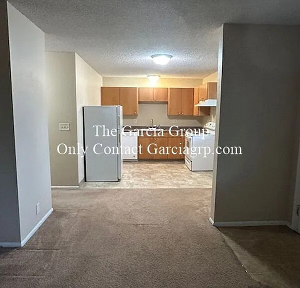 9205 E Burnside St #H203 — Photo 8