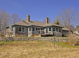 68 Wentworth Rd, New Castle, NH 03854