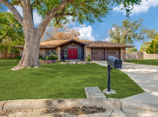 502 Moorside Dr, Windcrest, TX 78239