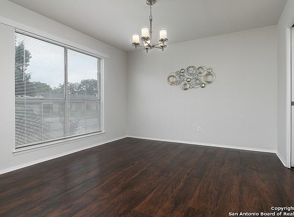 4th image of 8214 Meadow Sun St