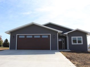 304 Maxine St, Arcadia, IA 51430