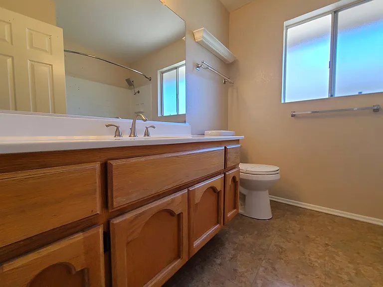 11768 Avalon Ave — Photo 11