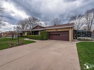 1263 Riverview Ave, Monroe, MI 48162