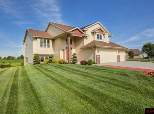 101 Flagstone Ln, Mankato, MN 56001