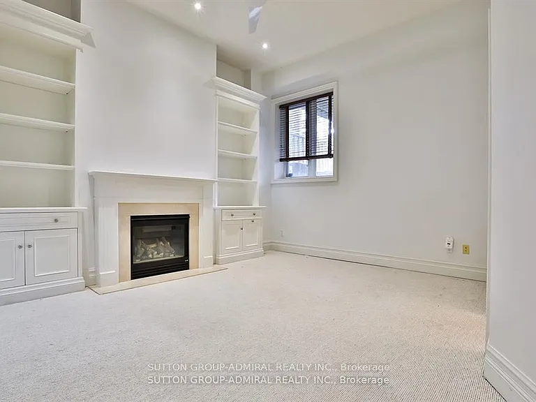 183 Douglas Ave — Photo 22
