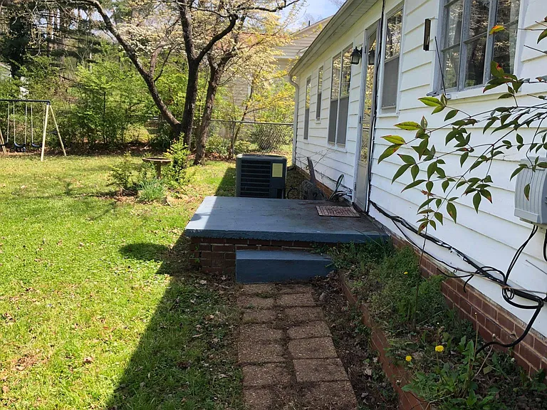 414 Dogwood Dr — Photo 12
