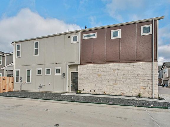 2nd image of 1511 Parkland Oak Dr