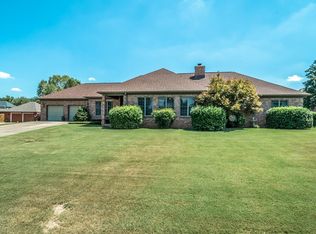 1812 El Contento Cir, Bentonville, AR 72712