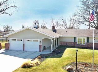 4711 Hillcrest Dr, Columbus, NE 68601