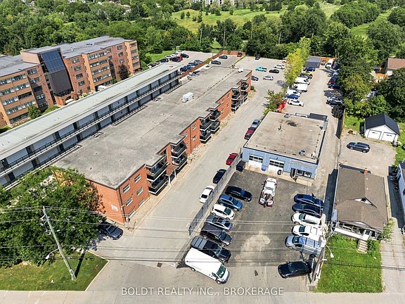 3rd image of 264 Oakdale Ave #307