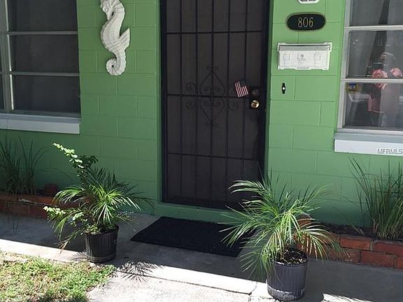3rd image of 806 Madison St