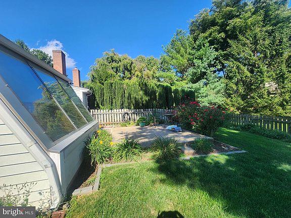 5th image of 3228 Pinewyn Cir