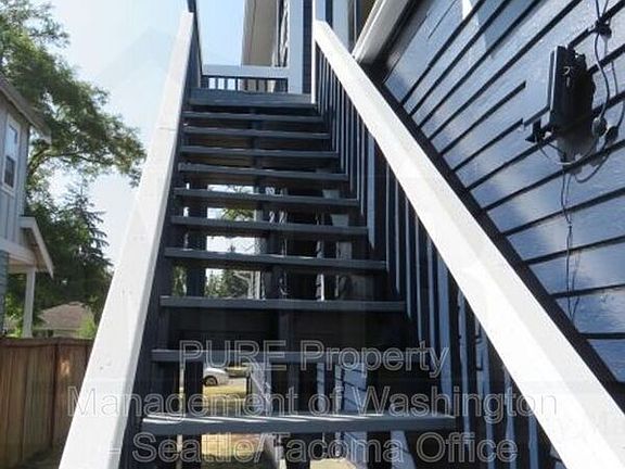 3rd image of 507 S Wright Ave Unit 2