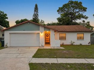 105 Lotus Cir, Safety Harbor, FL 34695