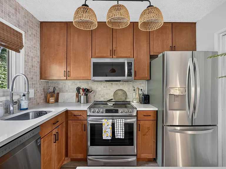 2190 Cartwright Pl — Photo 16