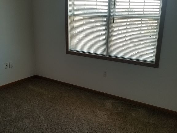 4th image of 25 S Market St APT 4