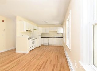 33 Roberts Rd, Cambridge, MA 02138
