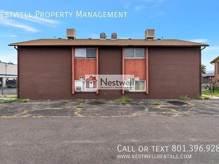 1881 W Lake Park Dr #4 — Photo 16