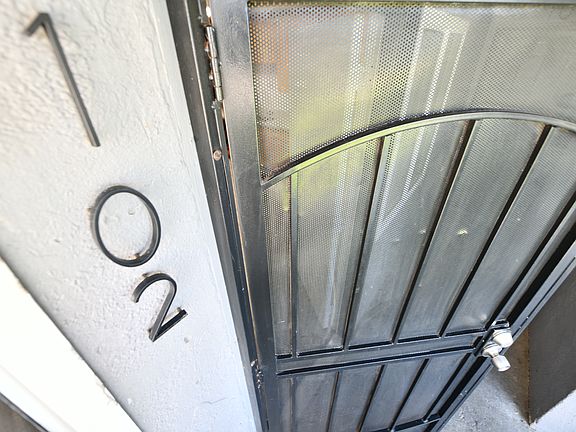 5th image of 8701 Hillside St #102