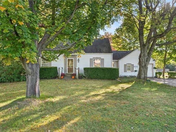 219 Meridian Rd, Butler, PA 16001