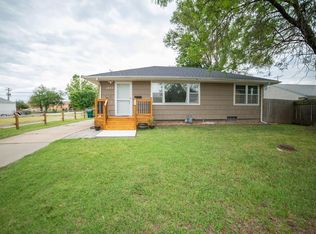 1857 S 4th St, Salina, KS 67401
